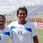 Pancho González a la izquierda junto a otro inmoral del fútbol, Julio "Pacharaca" Bonilla